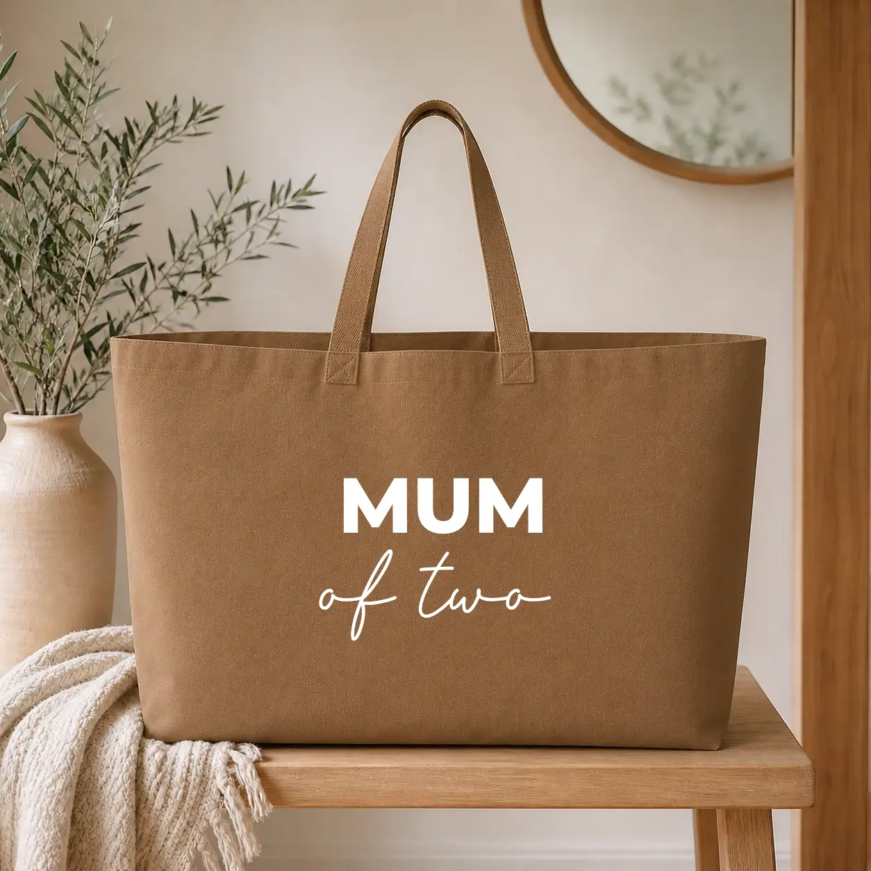 Sac cabas Personnalisé – Mum of - sac camel texte blanc - Assortis Moi