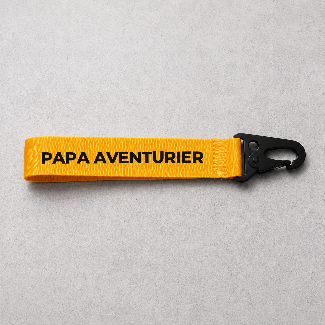 Porte-clé Papa aventurier jaune