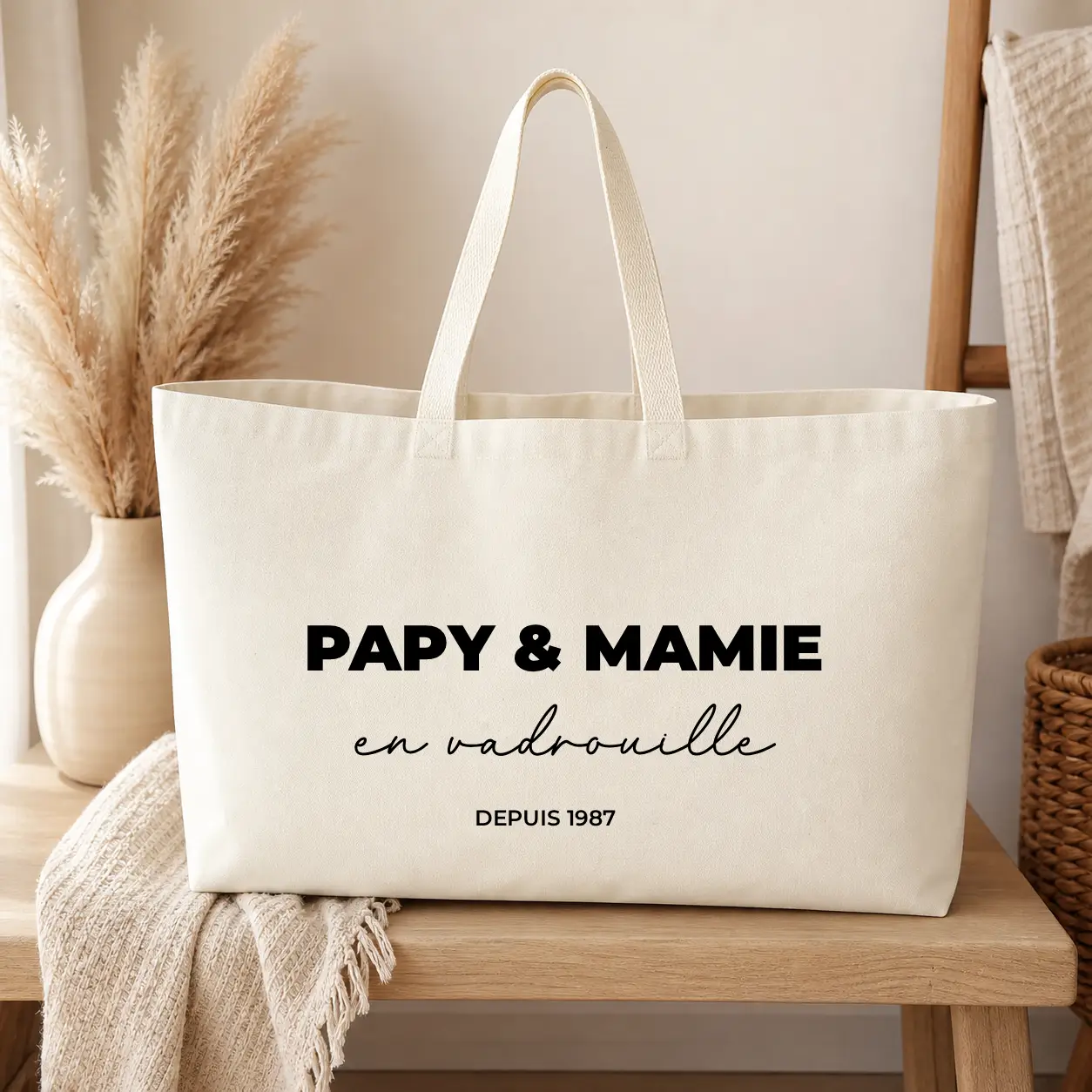 Sac de plage Personnalisé – Papy & Mamie en vadrouille depuis - sac écru texte noir - Assortis Moi