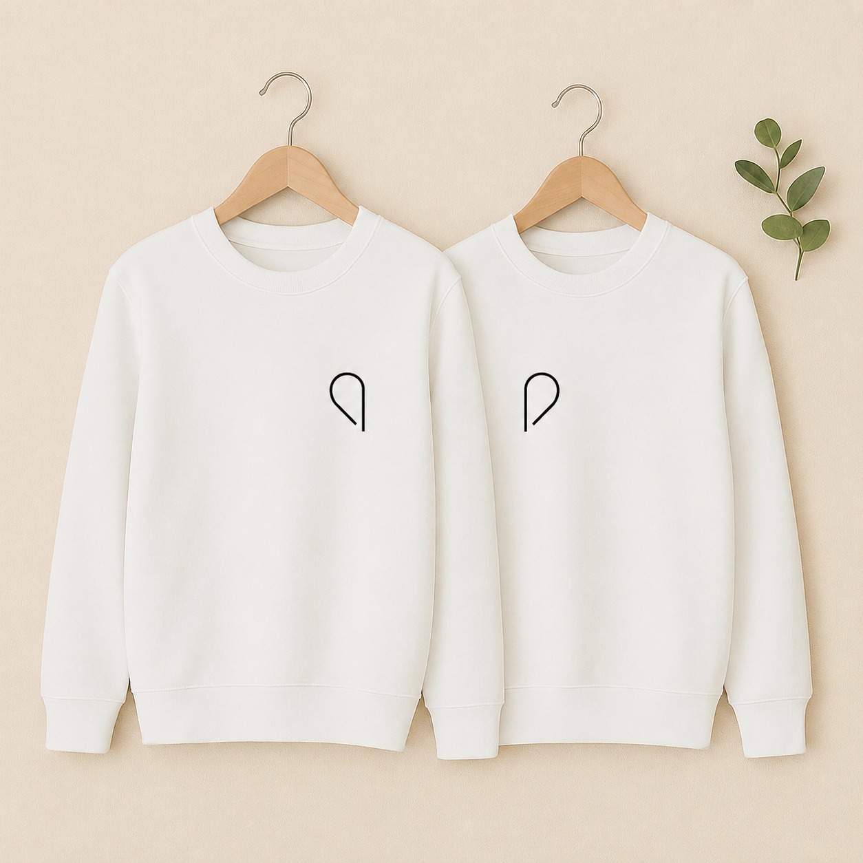 Sweat couple Cœur double blanc les deux moitiés assemblées en cœur